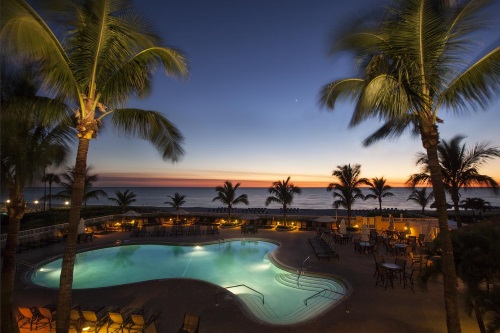 Lido Beach Resort zwembad zonsondergang